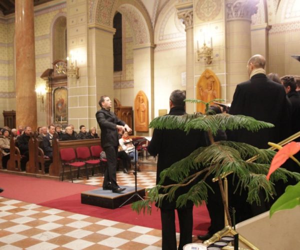 A honvéd férfikar adventi koncertje