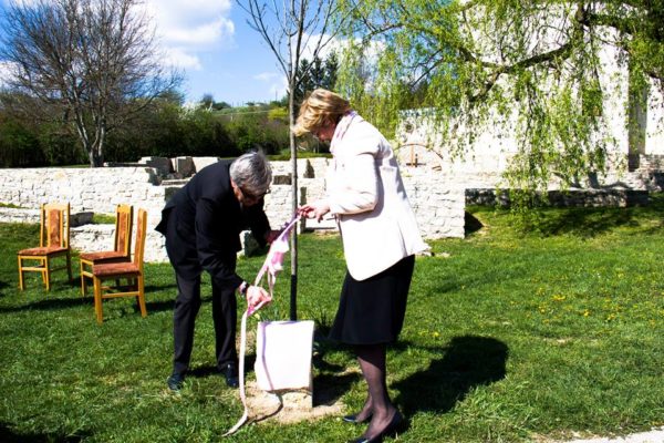 A nemzeti rákellenes nap alkalmából emléktáblát avattak